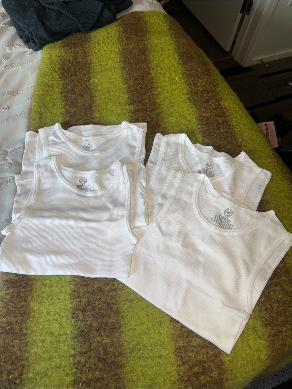 White Ribbed Tank Top - 4 Pack